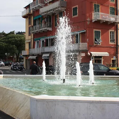 Holidays Apartament *
