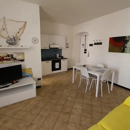Holidays Apartament *