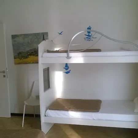 Holidays Apartament *
