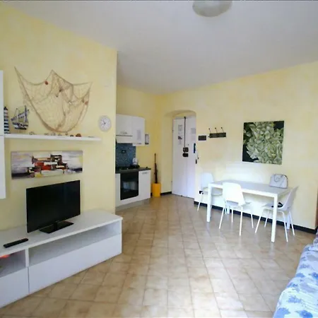 Apartament Holidays